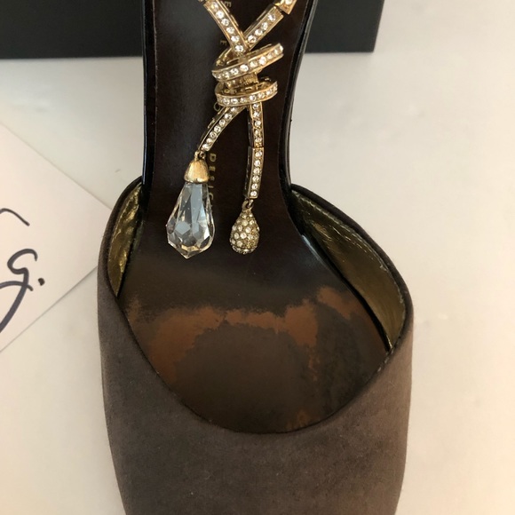 Giuseppe Zanotti Jeweled Ankle Strap Satin Heel. - Picture 6 of 7